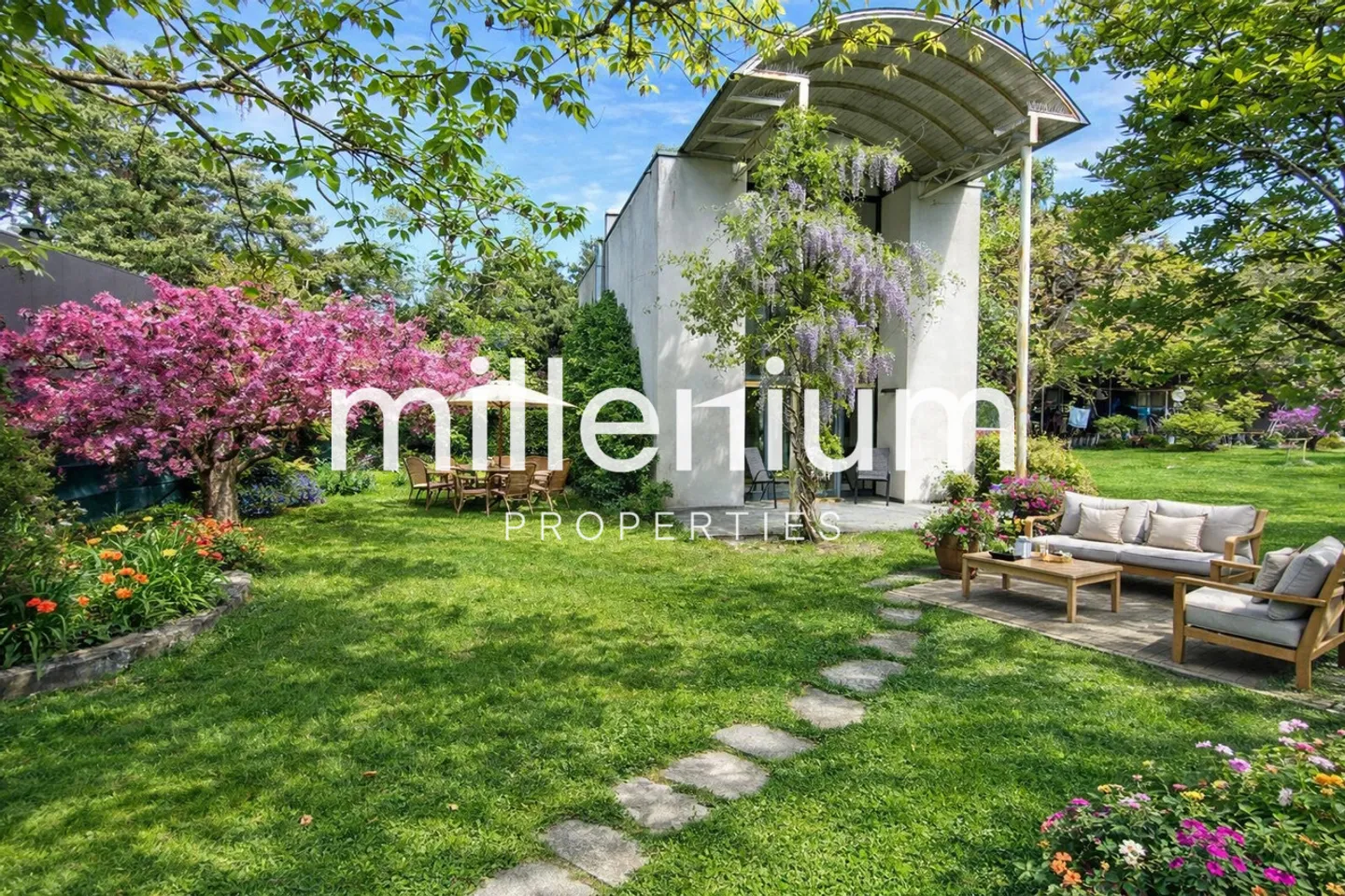 Casa dell'architetto - Uno spazio abitativo unico tra natura e design - Foto 1 di 5