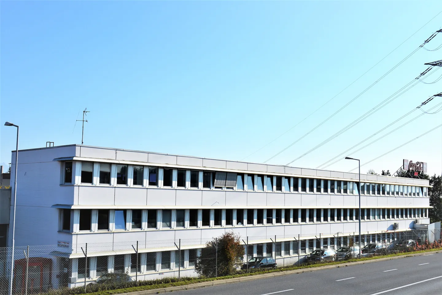 Uffici spaziosi di 250m2 - divisione possibile - Foto 1 di 7