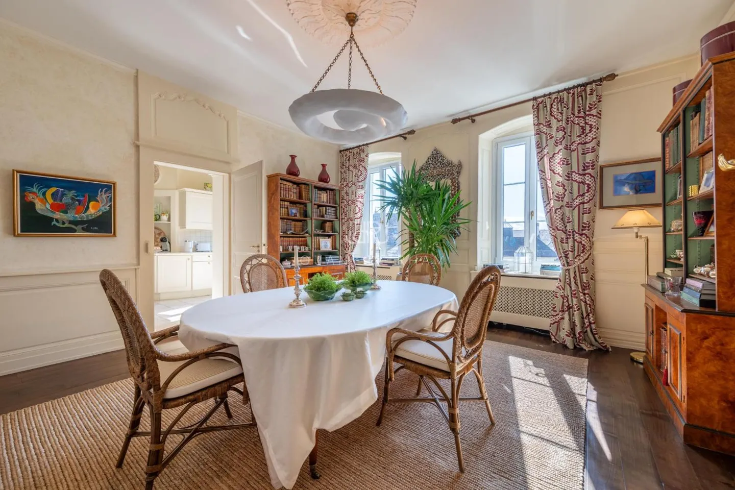 Magnificent charming house - Vieux Bourg Aubonne - Photo 3 of 4