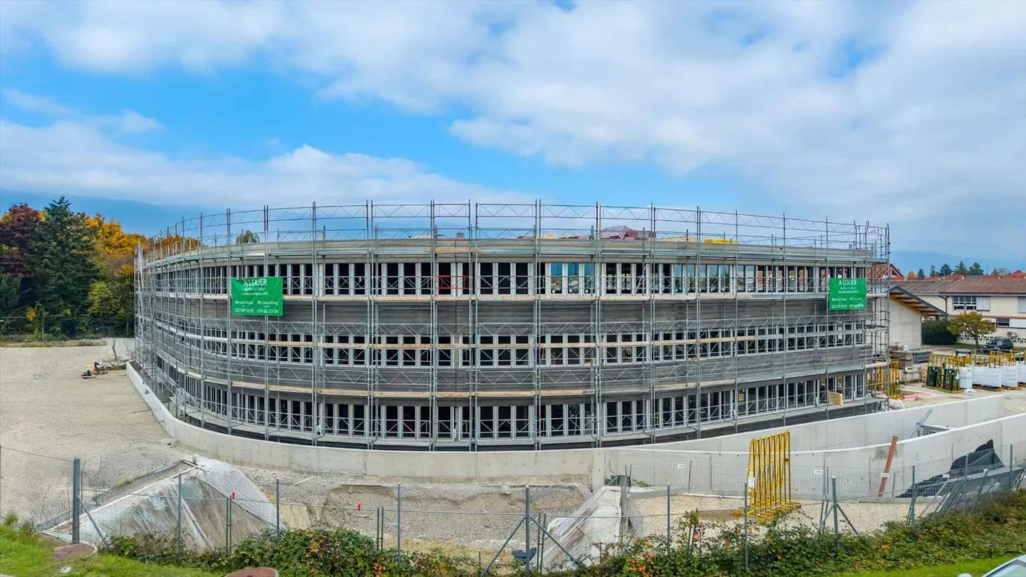 Bâtiment Artisanal neuf - Photo 2 sur 12