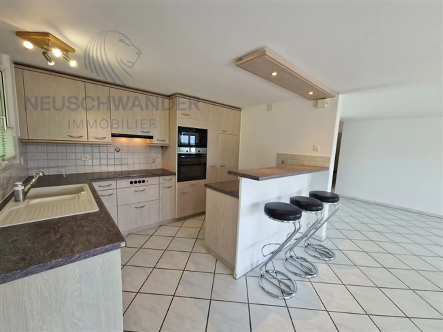 Live for free thanks to your investment - Photo 4 of 13