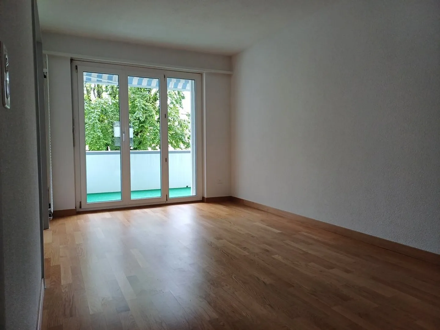 Appartement spacieux 3.5 pièces - Photo 2 sur 12