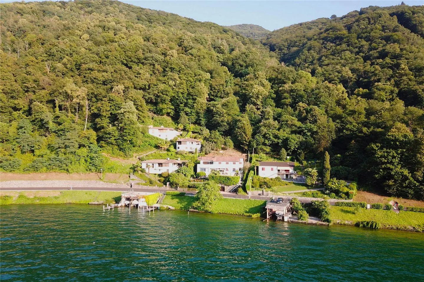 Brusino Arsizio - Interessantes Bauland mit Seezugang - Foto 3 von 15