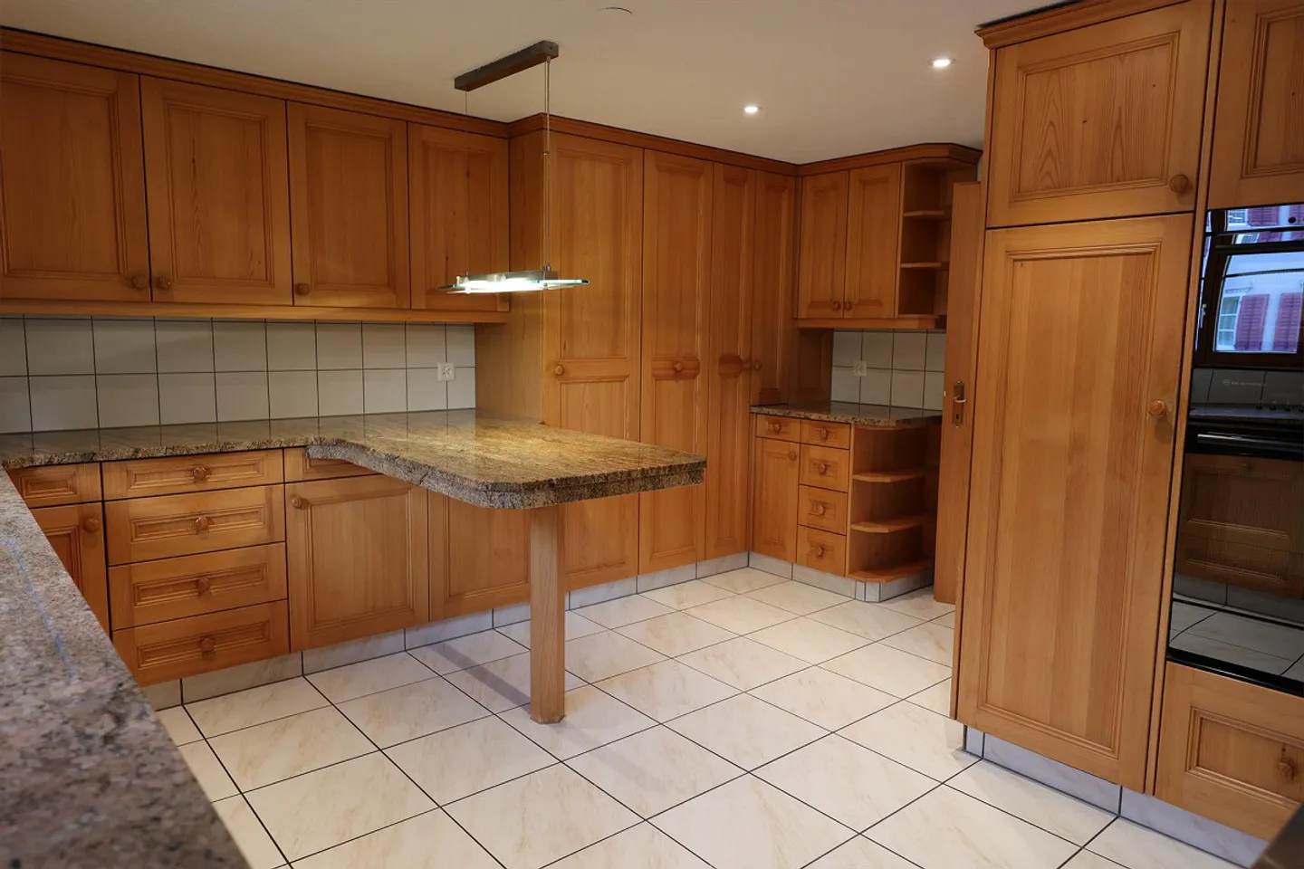 Living like in a single-family home in a family-friendly and idyllic location - Photo 7 of 13