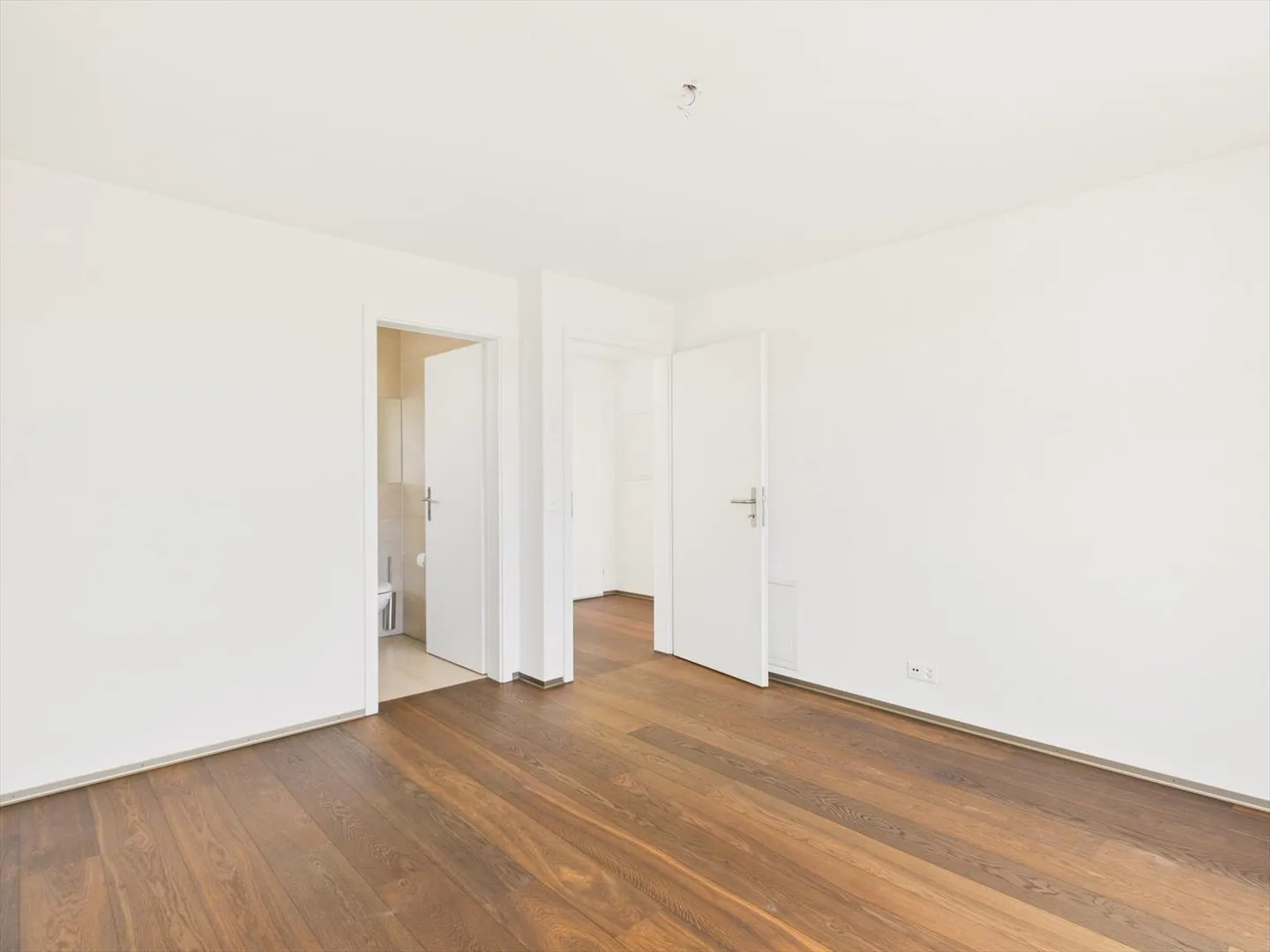 Appartamento attico esclusivo con terrazza solare a Ostermundigen, Cantone BE - Foto 7 di 13