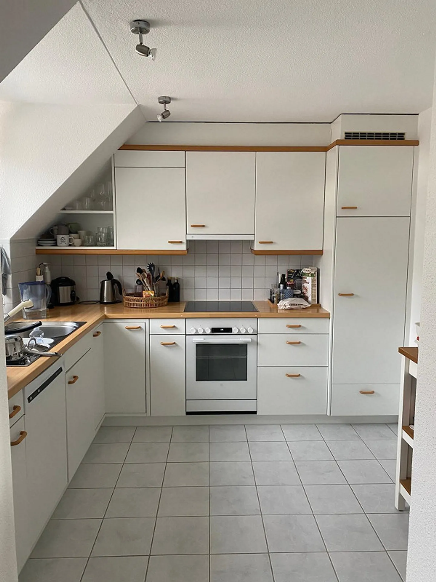 appartamento spazioso di 4,5 stanze - Foto 2 di 10