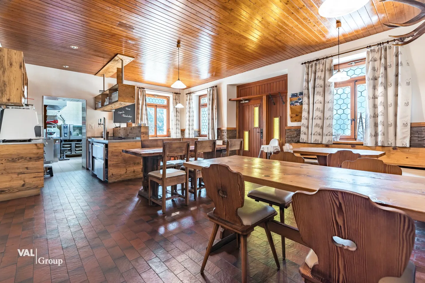 Hôtel-Restaurant Jägerheim dans le meilleur emplacement avec diverses possibilités d'utilisation - Photo 7 sur 12