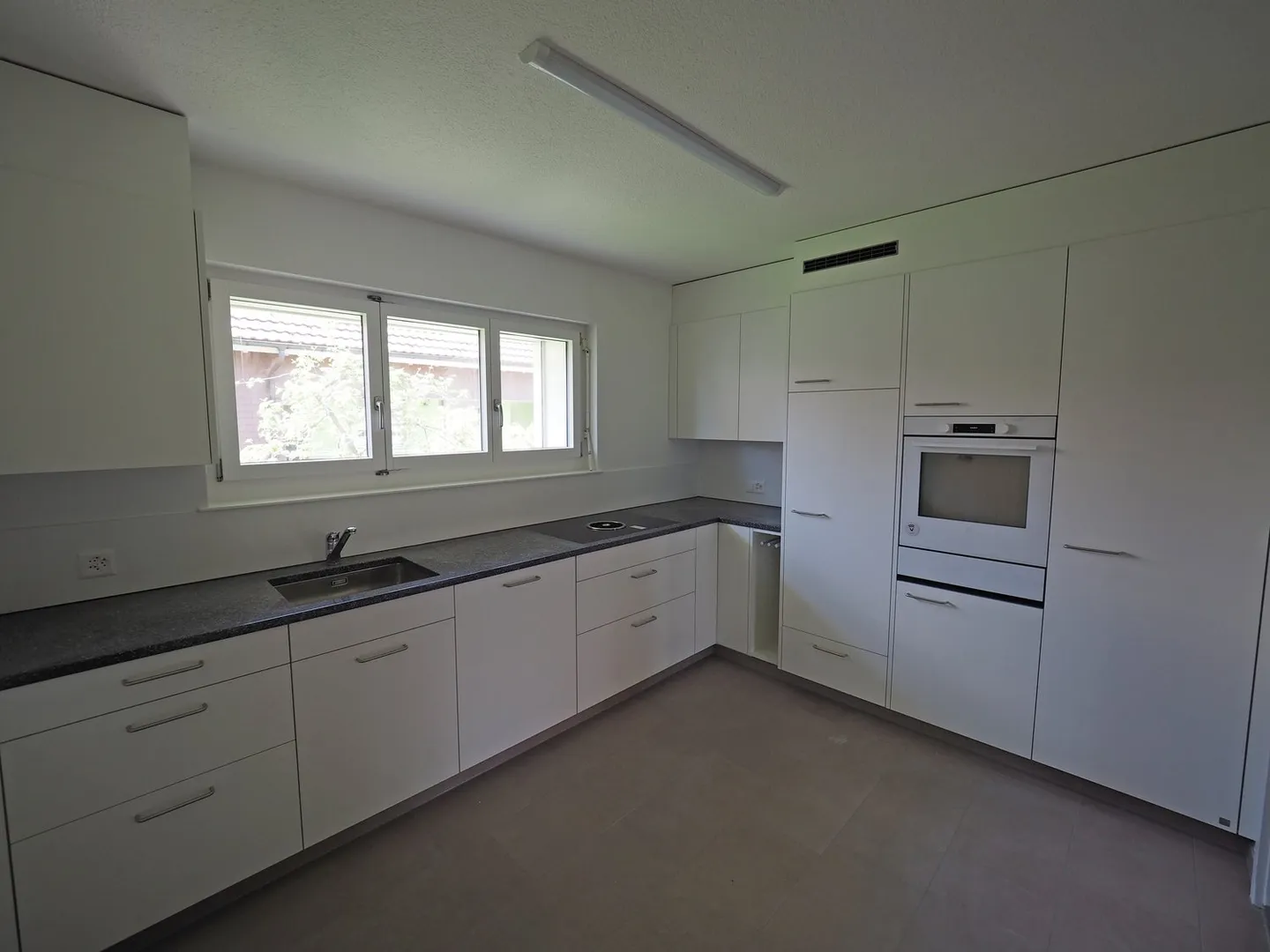 Accogliente appartamento di 3,5 stanze in una posizione tranquilla a Biglen - Foto 2 di 7