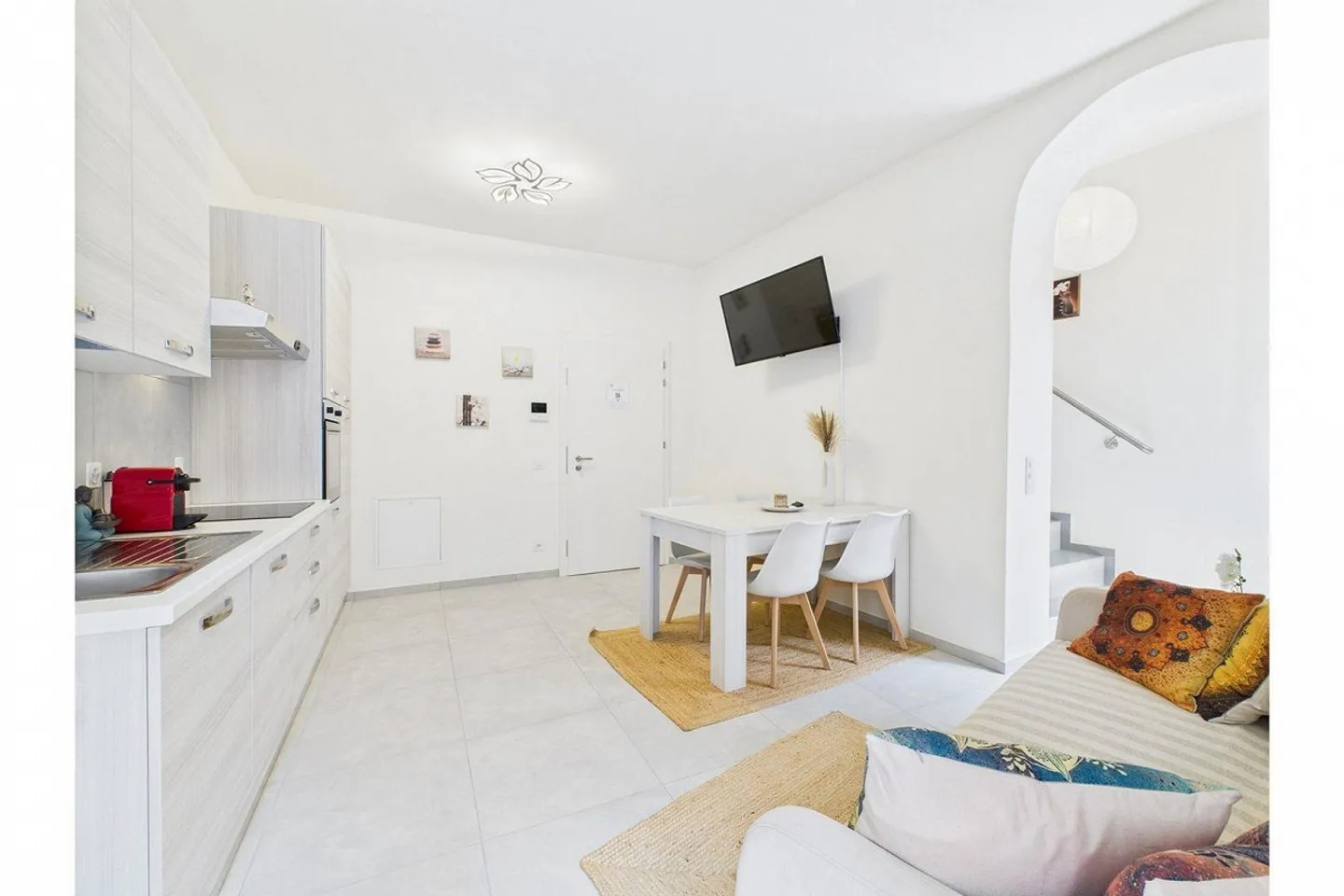 Morcote - Splendid property, ideal for multiple generations! - Photo 4 of 28