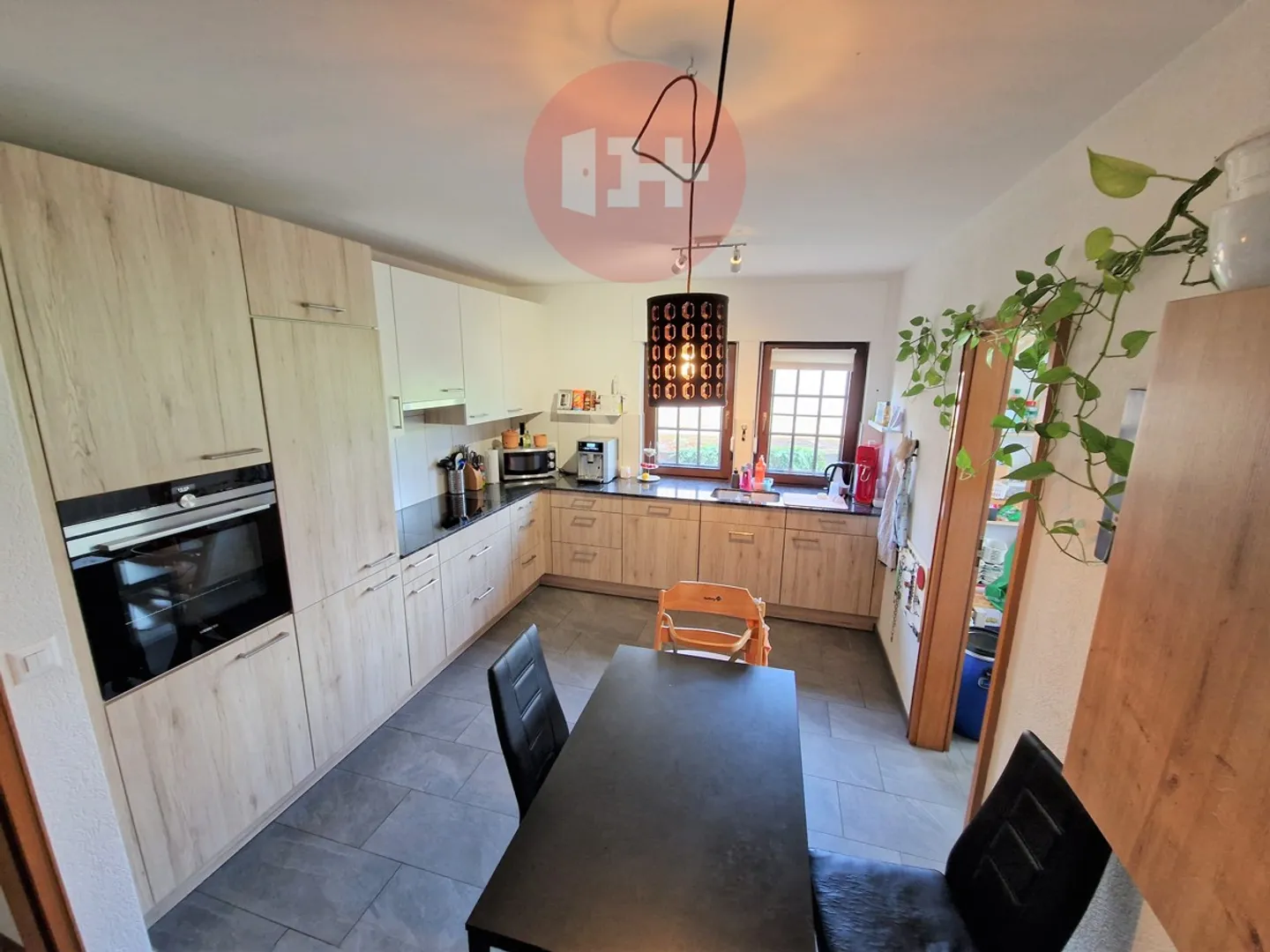 Maison jumelle à louer - Photo 3 sur 13