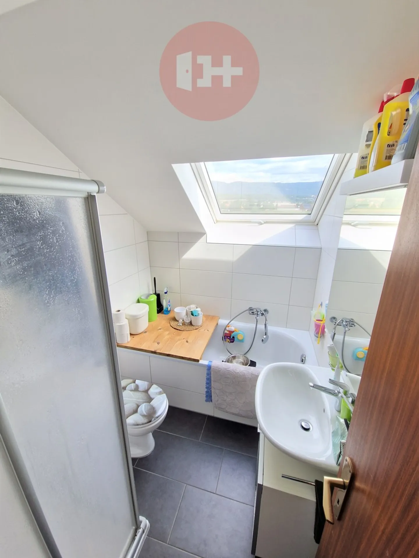 Maison jumelle à louer - Photo 7 sur 13