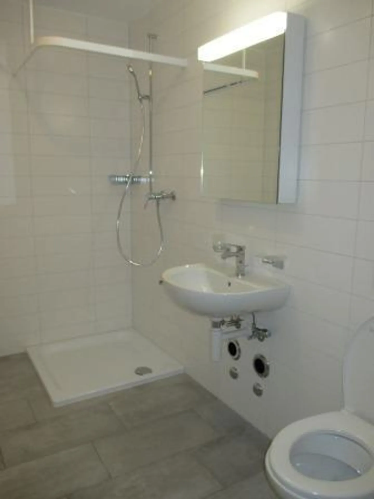 Appartement avec 3½ pièces au rez-de-chaussée - Photo 5 sur 6