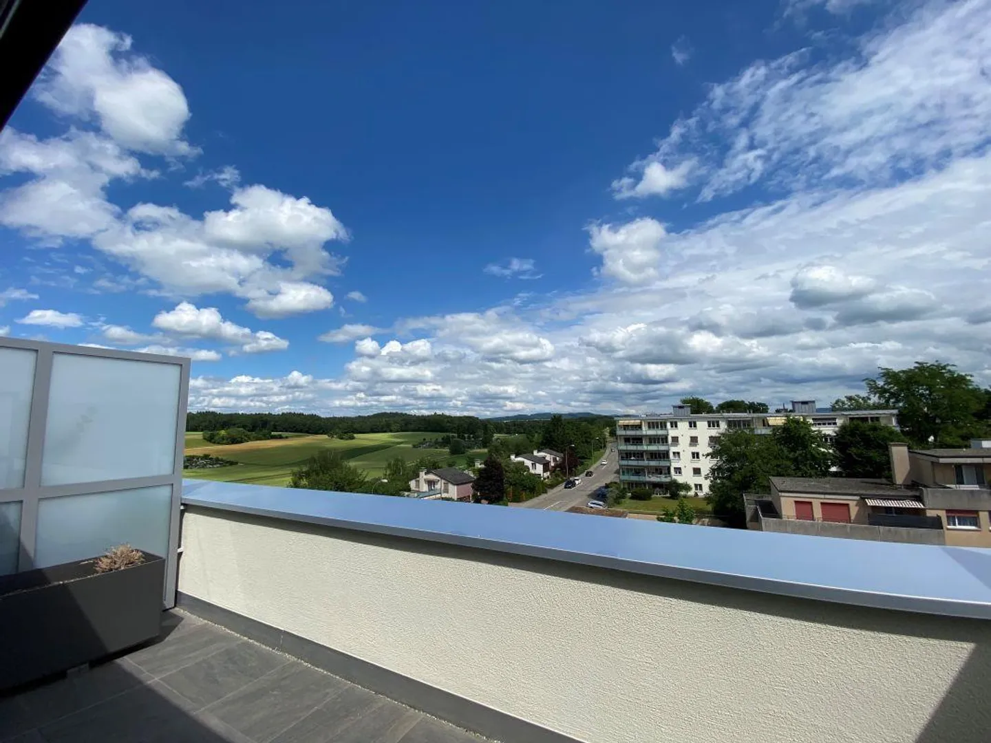 Attic apartment in a quiet residential area - Photo 5 of 7
