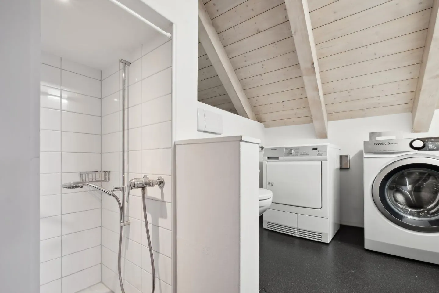 Exclusive old building maisonette apartment in the heart of Langenthal! - Photo 6 of 12