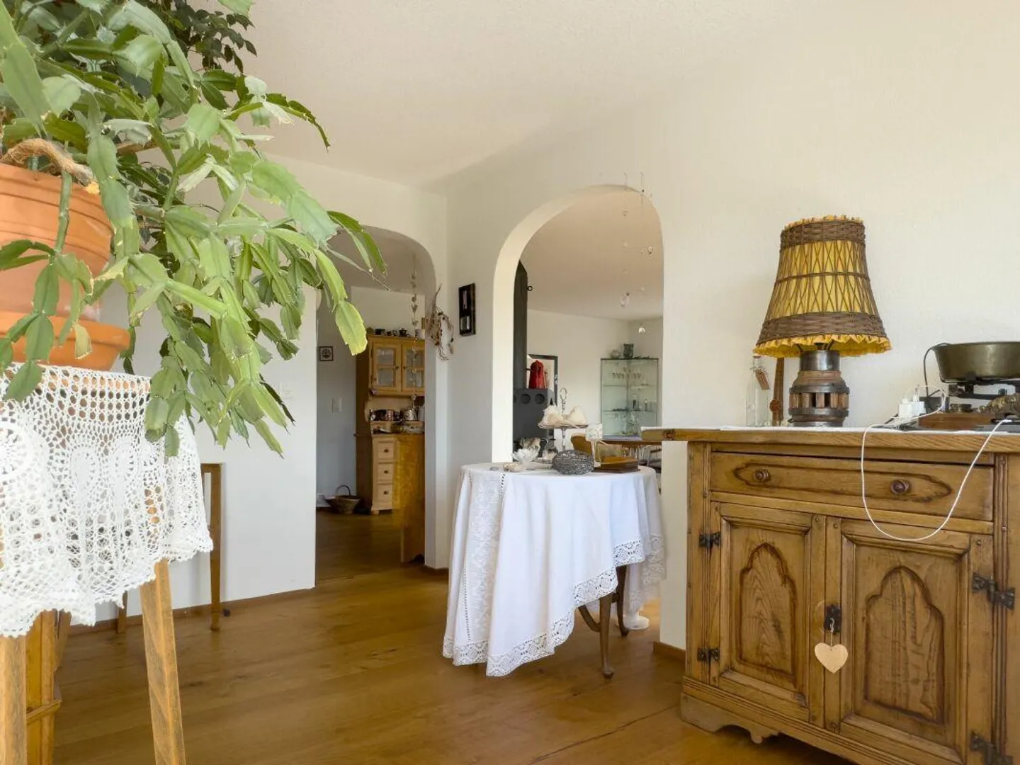 Spacious 6.5-room single-family house with impressive mountain view... - Photo 7 of 27