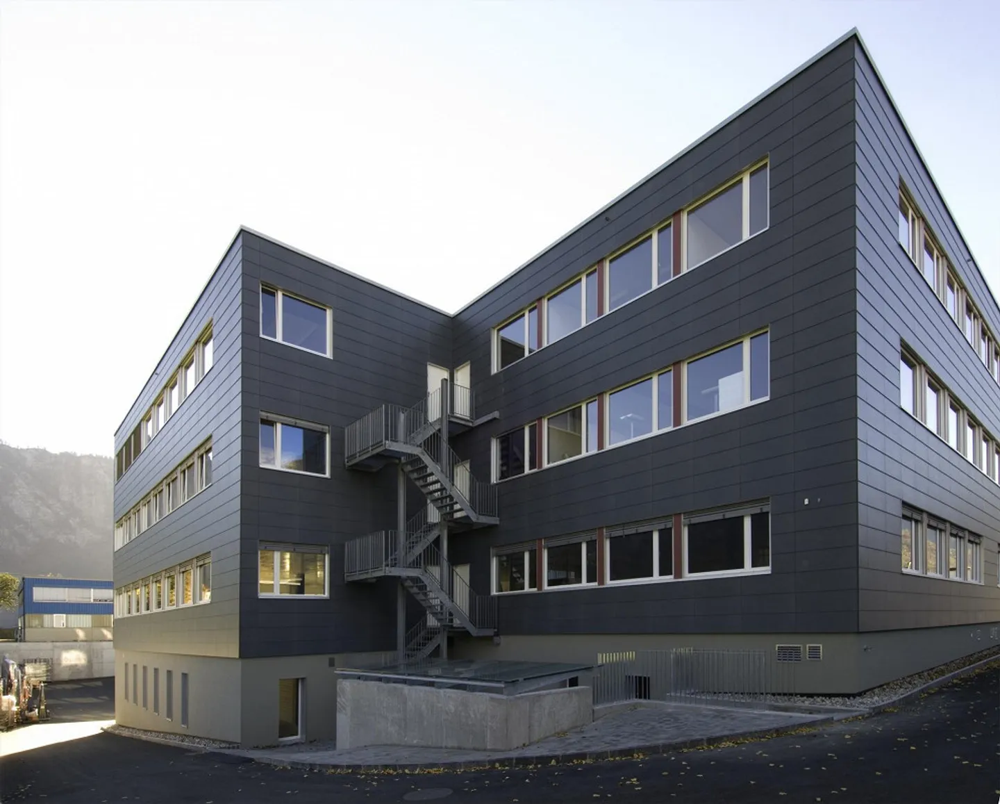 Spazio ufficio di 109 m2 - Foto 3 di 7