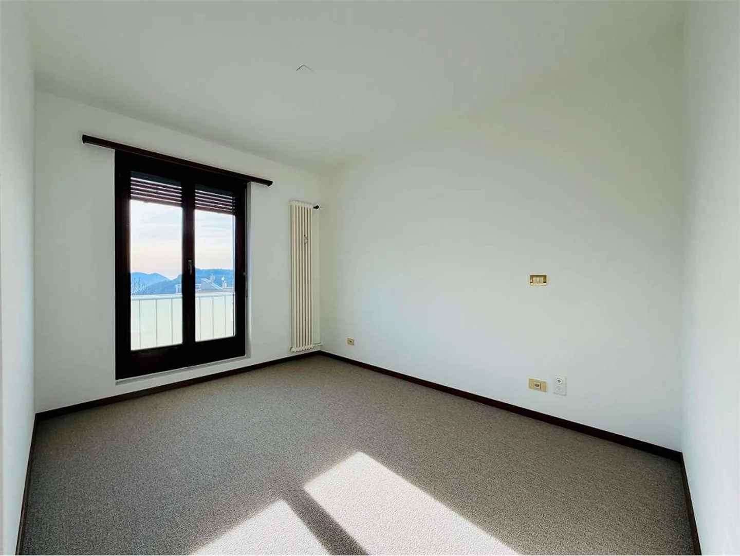 Lopagno - Bright Apartment with Pool - Photo 11 of 13