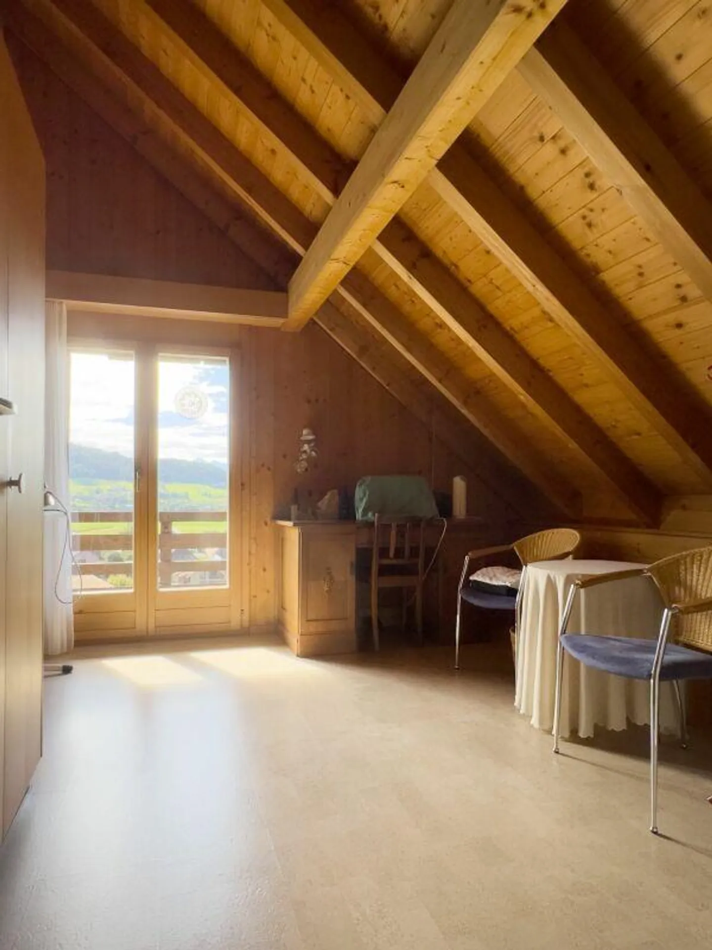 Spacious 6.5-room single-family house with impressive mountain view... - Photo 12 of 27