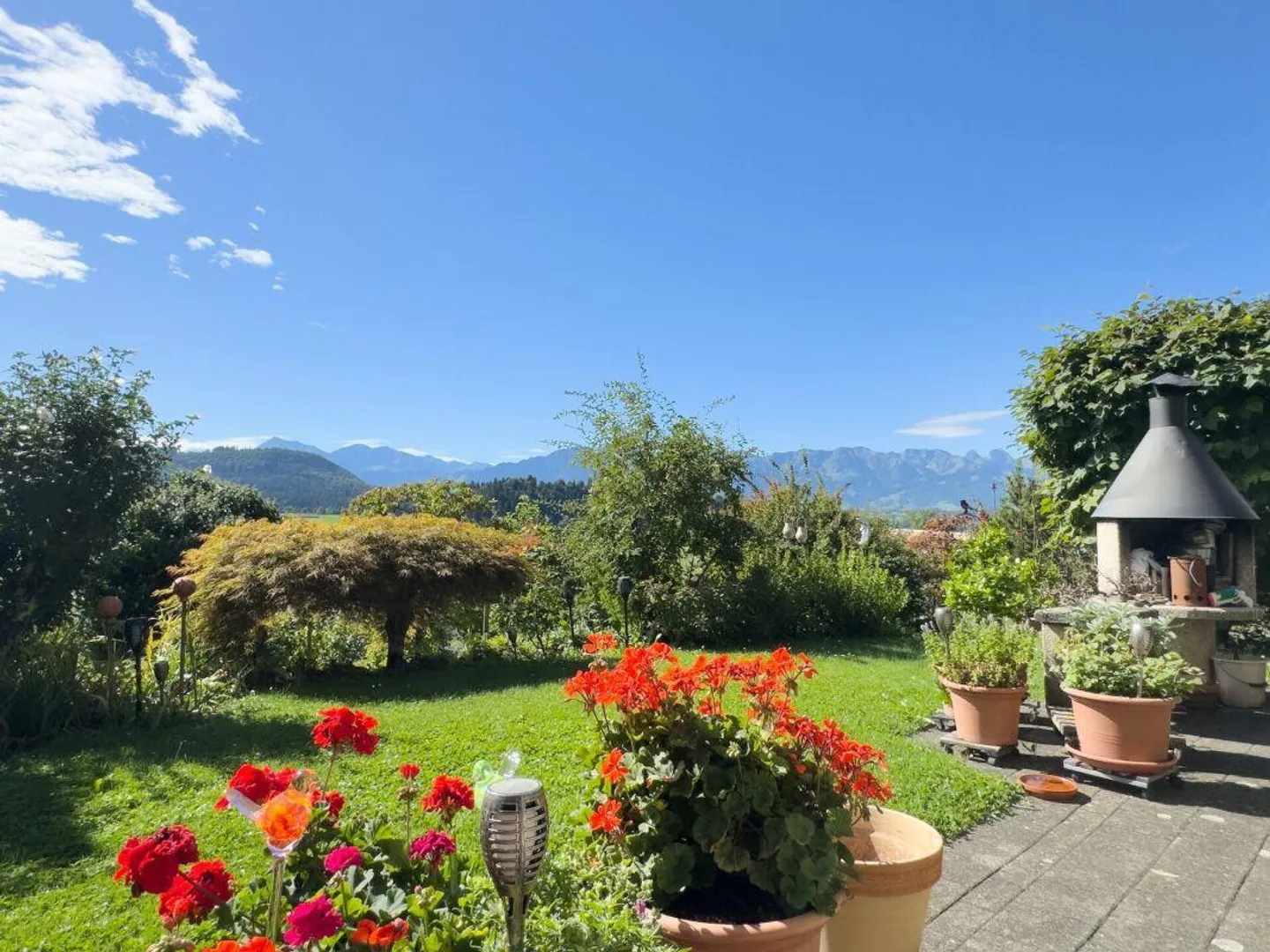 Spacious 6.5-room single-family house with impressive mountain view... - Photo 16 of 27