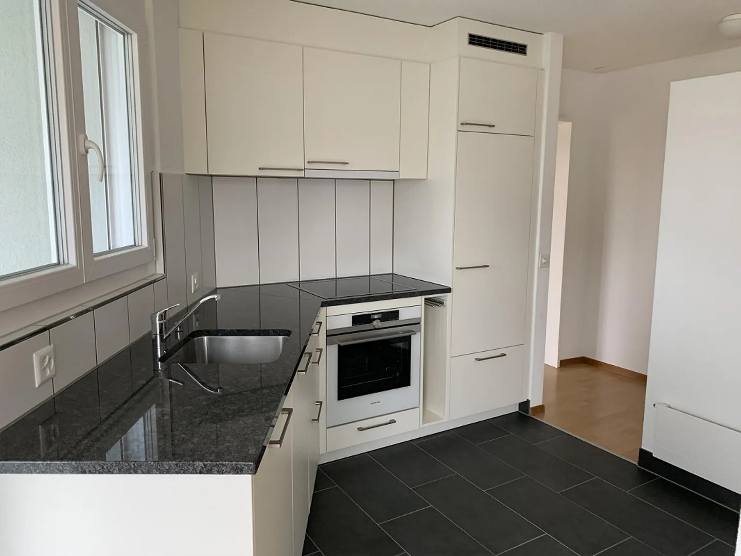 Schicke Wohnung in beliebtem Quartier - Foto 3 von 8