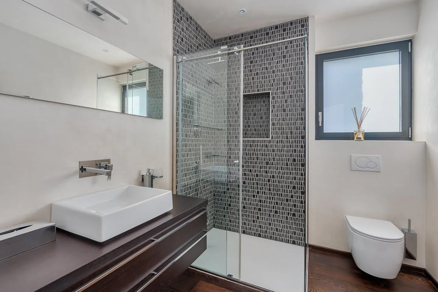 Villa Moderne avec Piscine et Domotique Avancée - Photo 10 sur 19