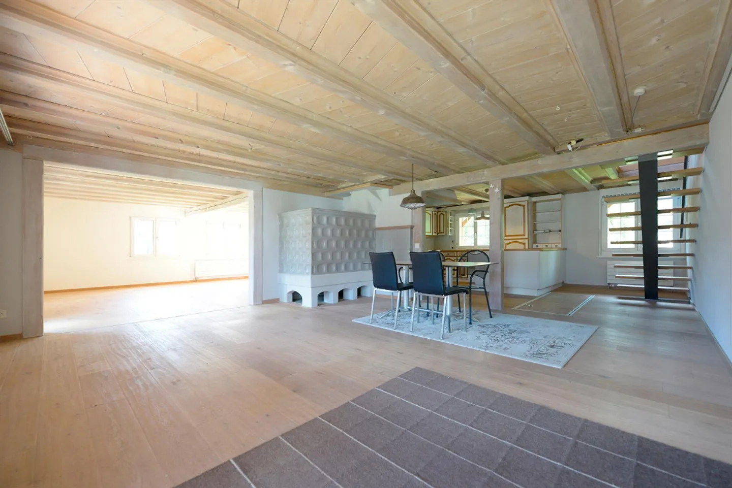 Amriswil-Hefenhofen - charming 5.5-room double family house - Photo 2 of 20