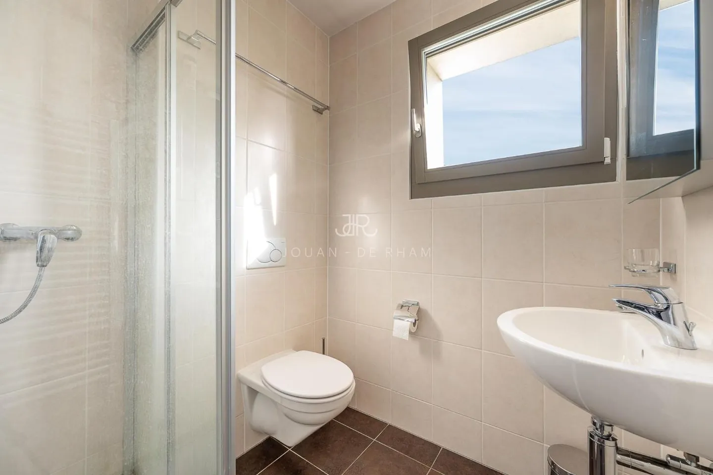 Spacious gable house for sale - ideal for a family moving in - Photo 13 of 13