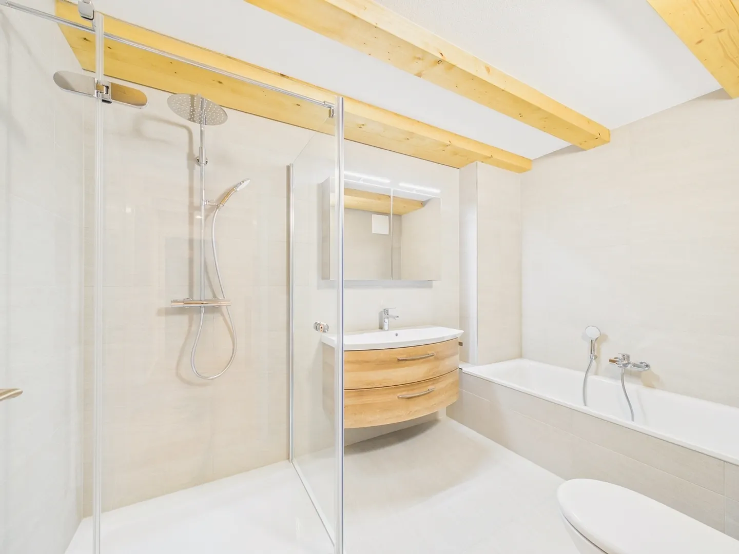 Meravigliosa casa unifamiliare di 4,5 stanze a Liesberg - Foto 9 di 13