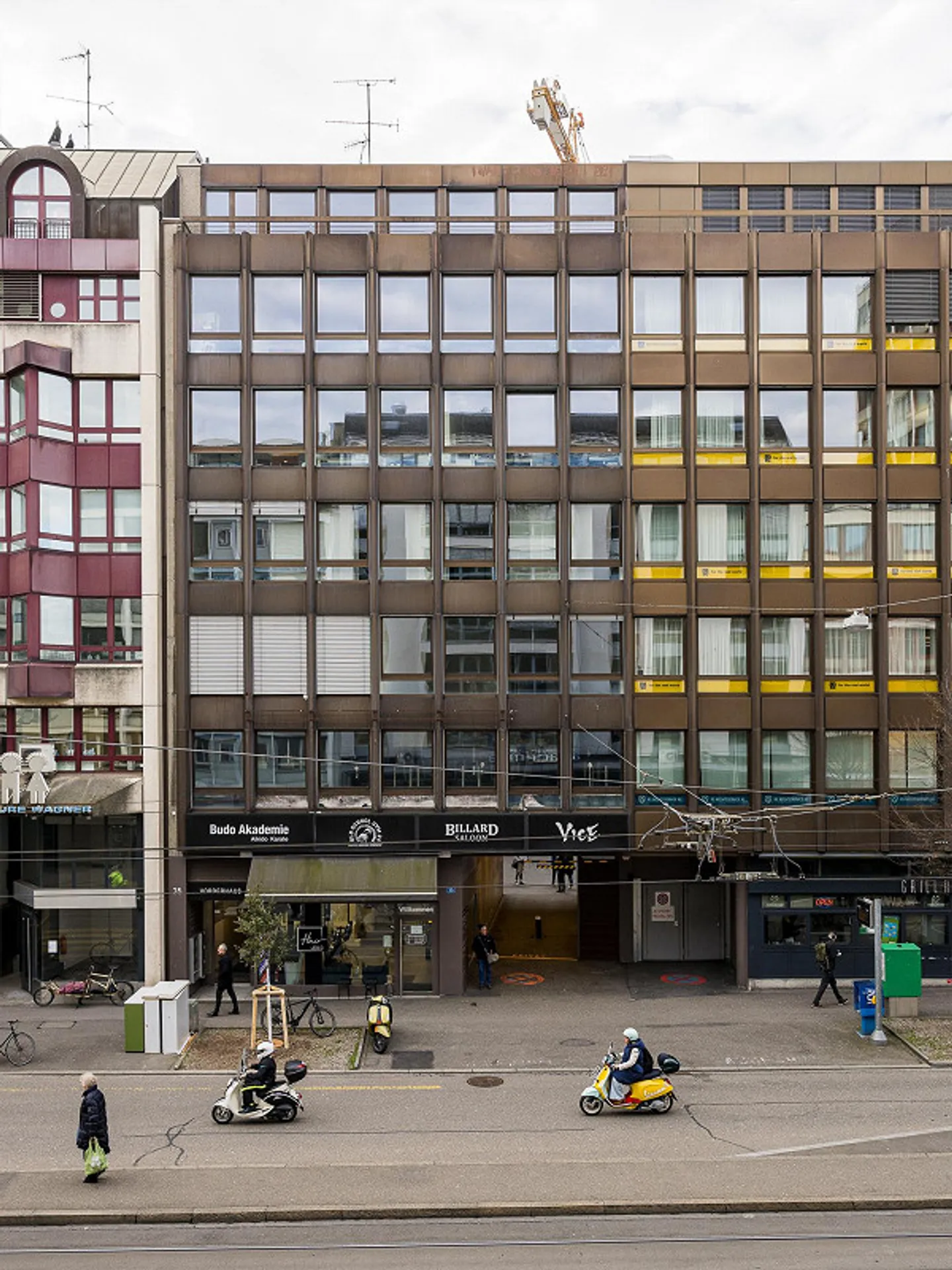 Helle Büroräumlichkeiten - Foto 1 von 5