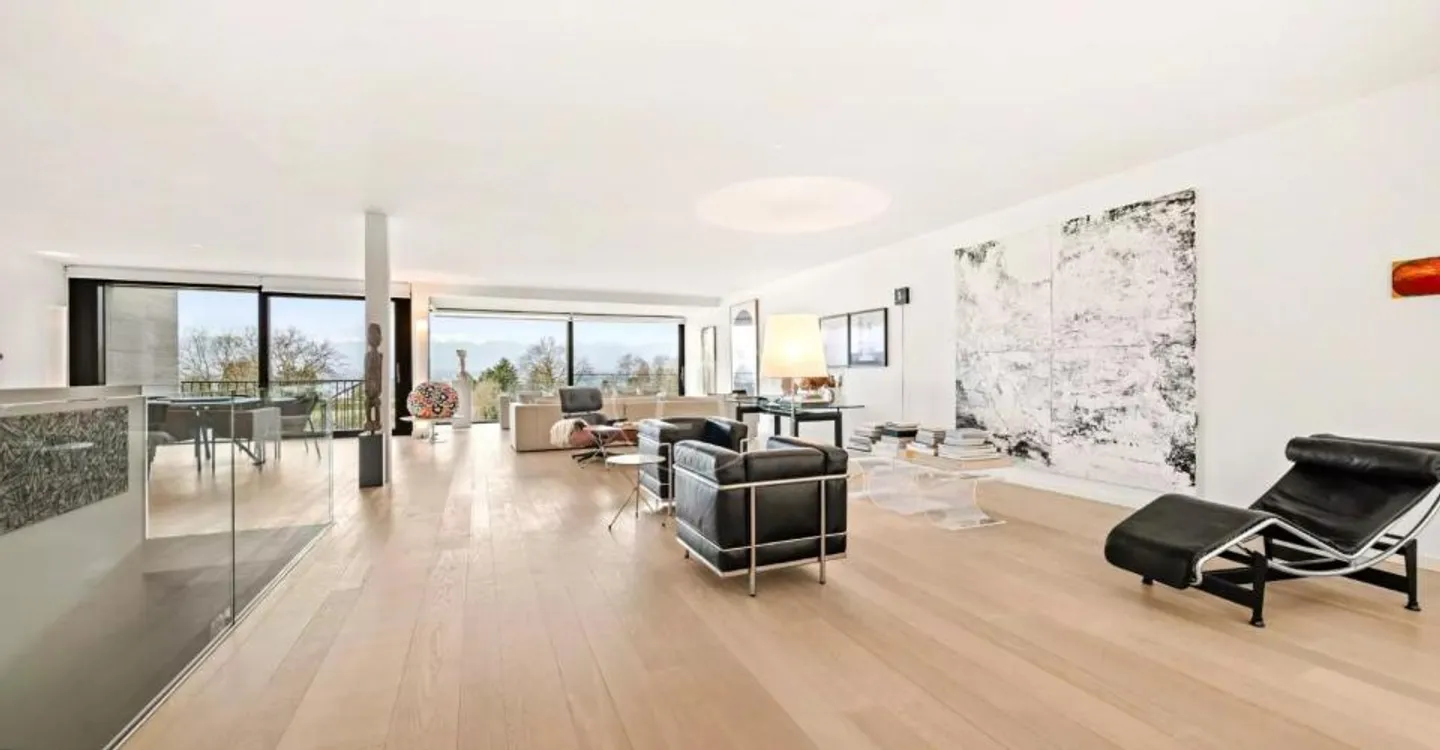 Superbo duplex di 328 m2 con giardini e vista lago nel cuore di Corsier - Foto 7 di 12