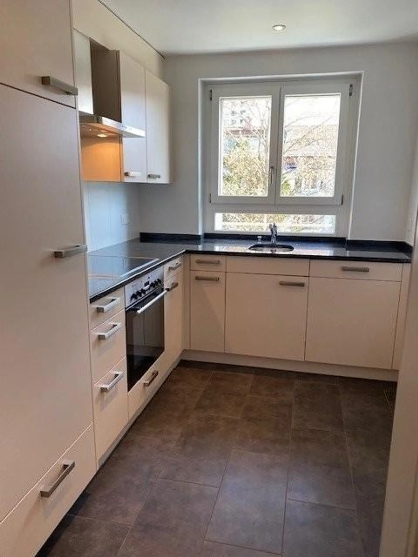 Charming apartment in Ostermundigen - Photo 2 of 9