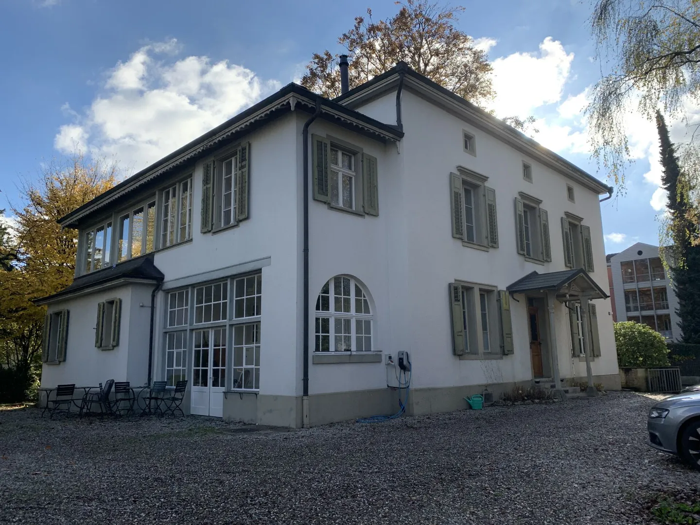 Jugendstilwohnung im historischem Gebäude - Foto 1 von 11