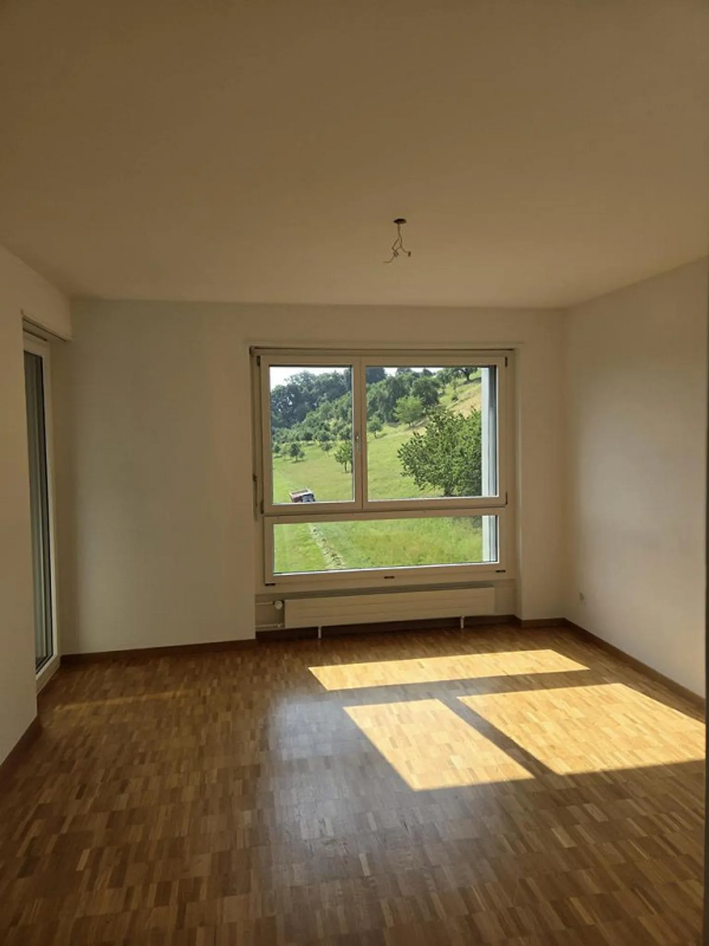 3.5 Room Apartment in Sunny Surroundings - Photo 5 of 7