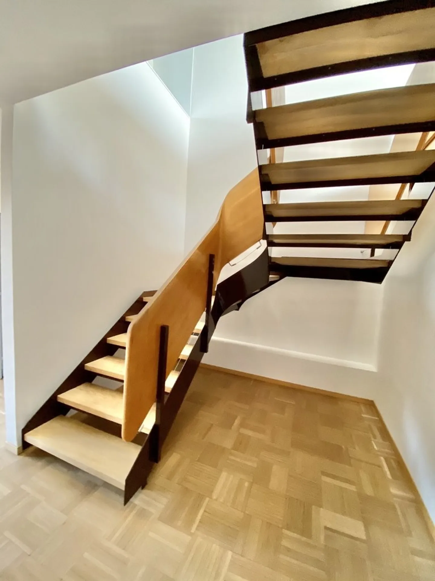 Duplex apartment located in the Tourelle district - Photo 7 of 11