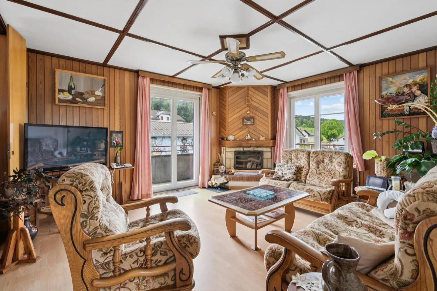 Villa con carattere e vista sul lago - Nel cuore della valle del Joux - Foto 2 di 13
