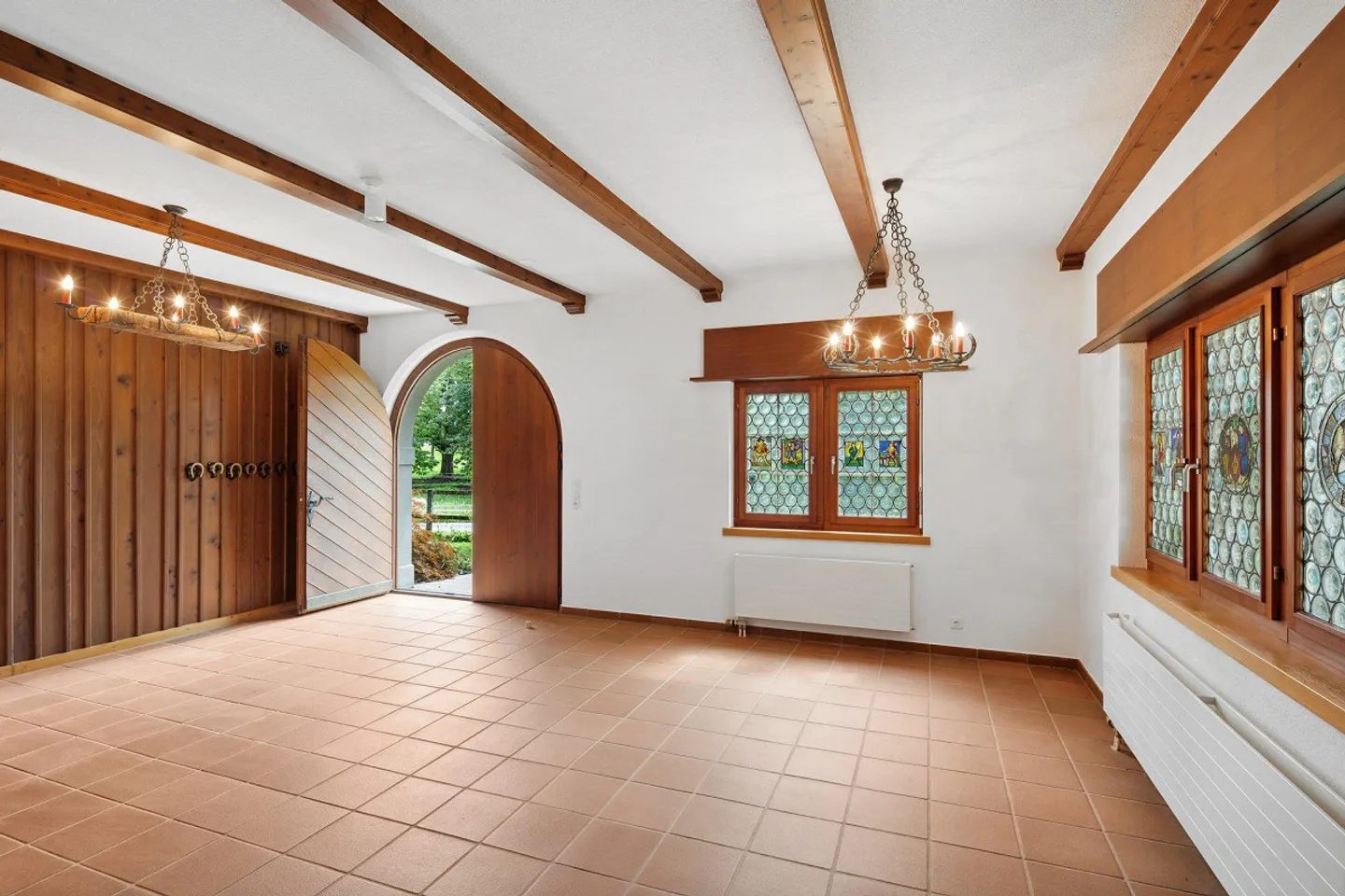 Riding stable with 4-5 boxes and riding hall - Photo 6 of 10