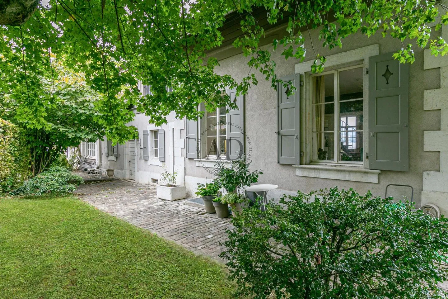 Villa dell'Esclusività con Vista Lago - Esclusiva - Foto 3 di 4