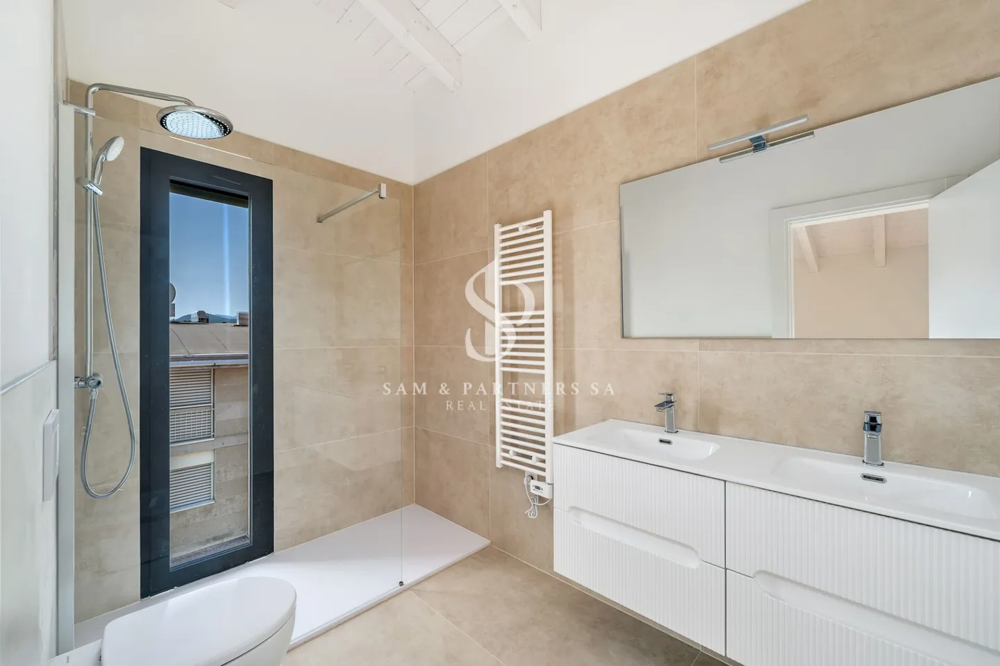 Penthouse moderne de 3.5 pièces avec vue sur le lac copie - Photo 7 sur 10