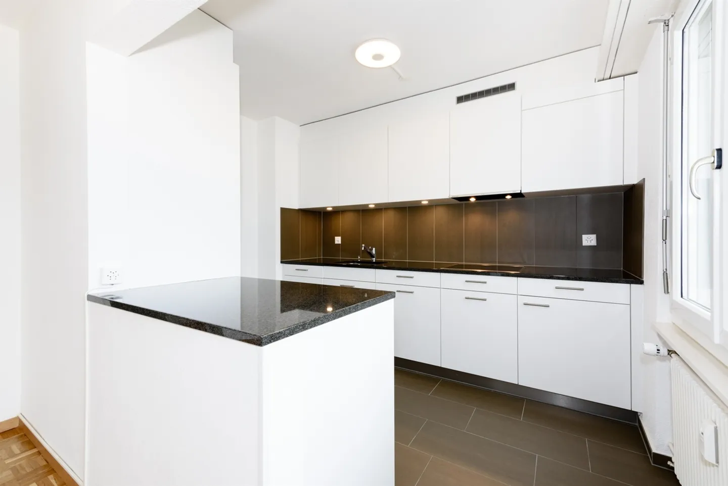 Vicino ai negozi - Foto 3 di 7