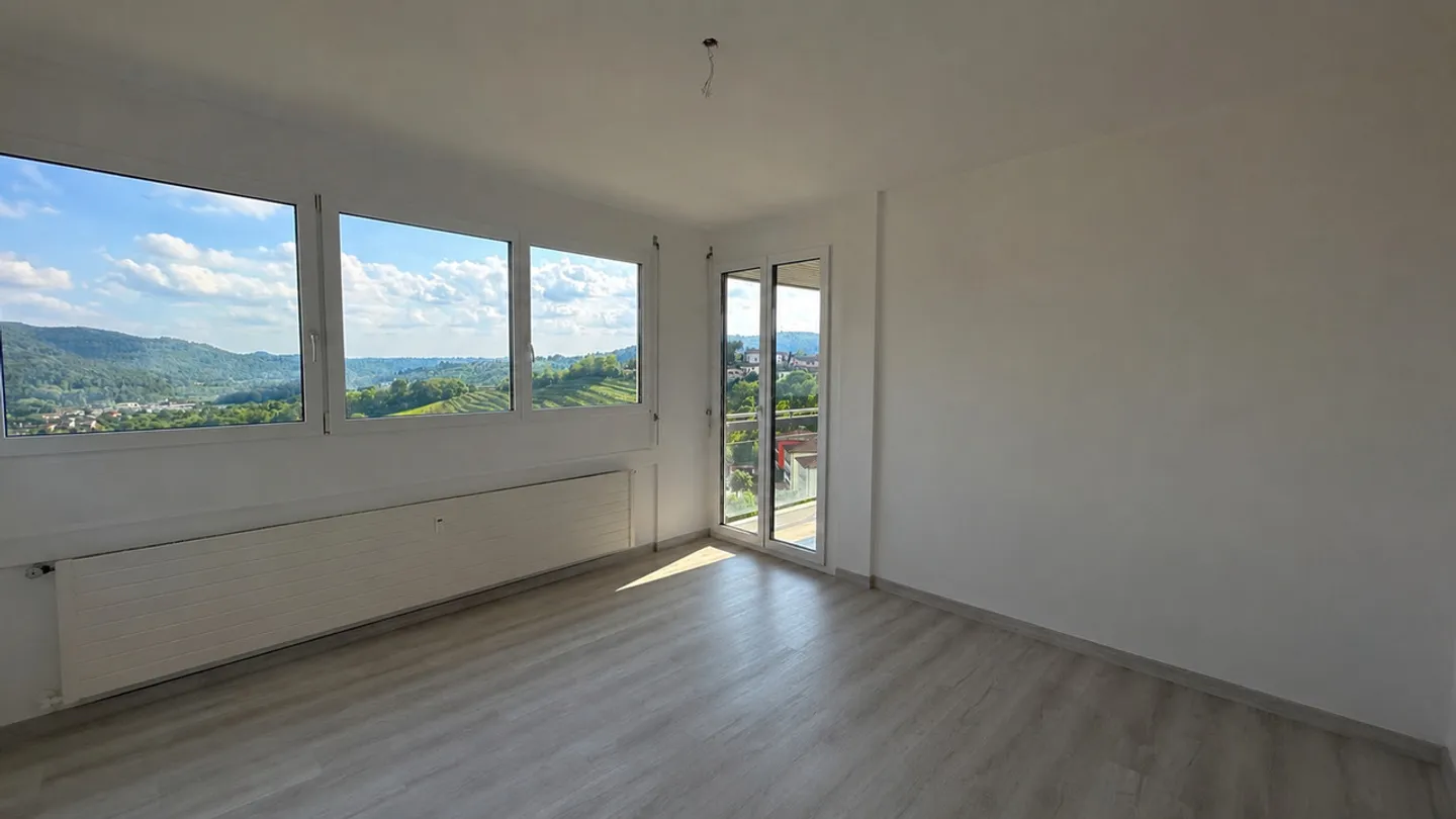 UP TO 3 MONTHS FREE - Renovated 4.5-room apartment in Coldrerio - Photo 6 of 13