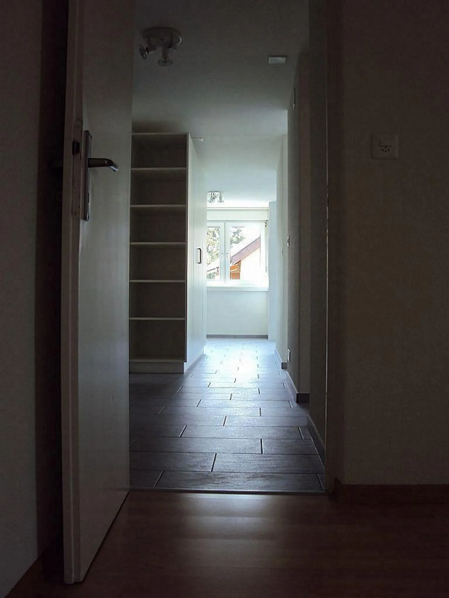 Sunny 3-room apartment with balcony and parking space in Münsingen - Photo 6 of 12