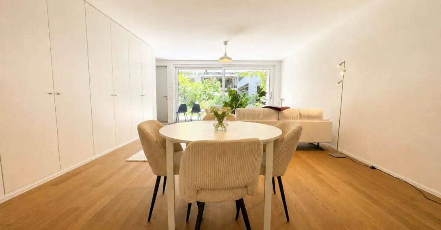 Elegant Urban Villa in Martigny - Photo 2 of 8