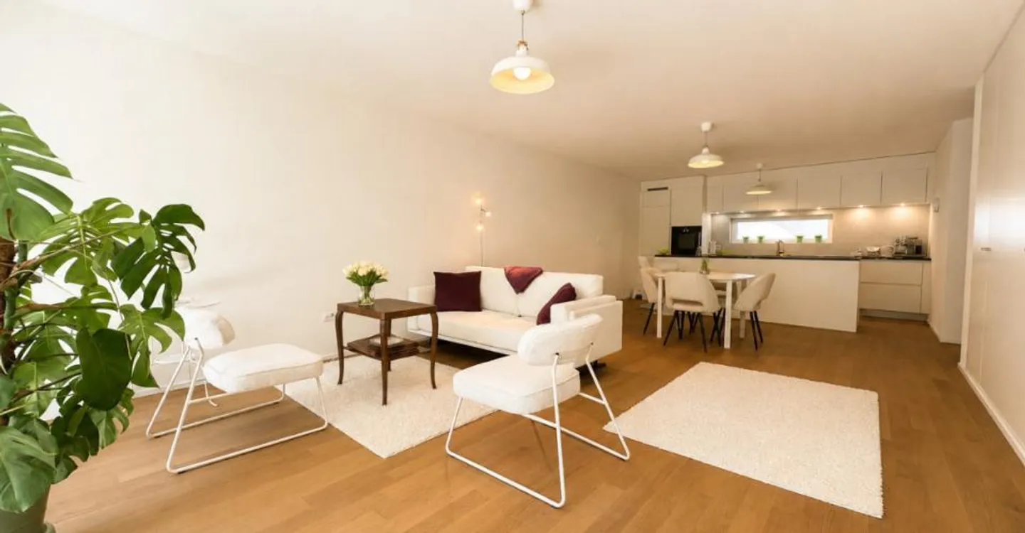 Elegant Urban Villa in Martigny - Photo 3 of 8