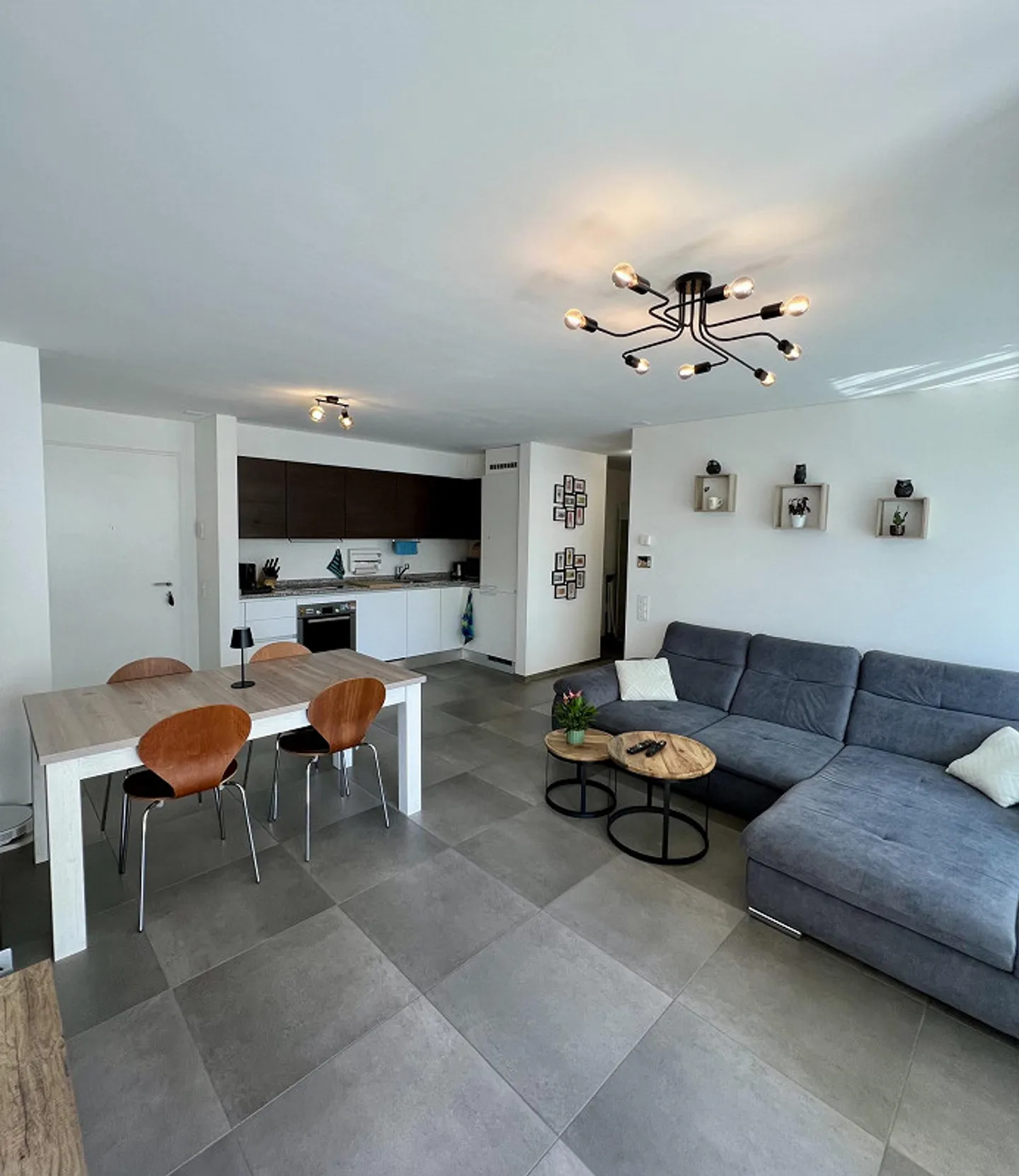 Cercasi nuovo inquilino per inizio giugno, appartamento di 2 1/2 locali a Gordola - Foto 2 di 10