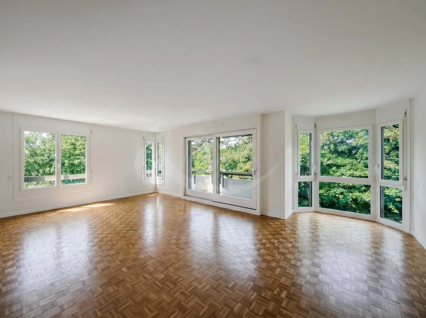 Exklusives Apartment in Malagnou - Foto 3 von 11