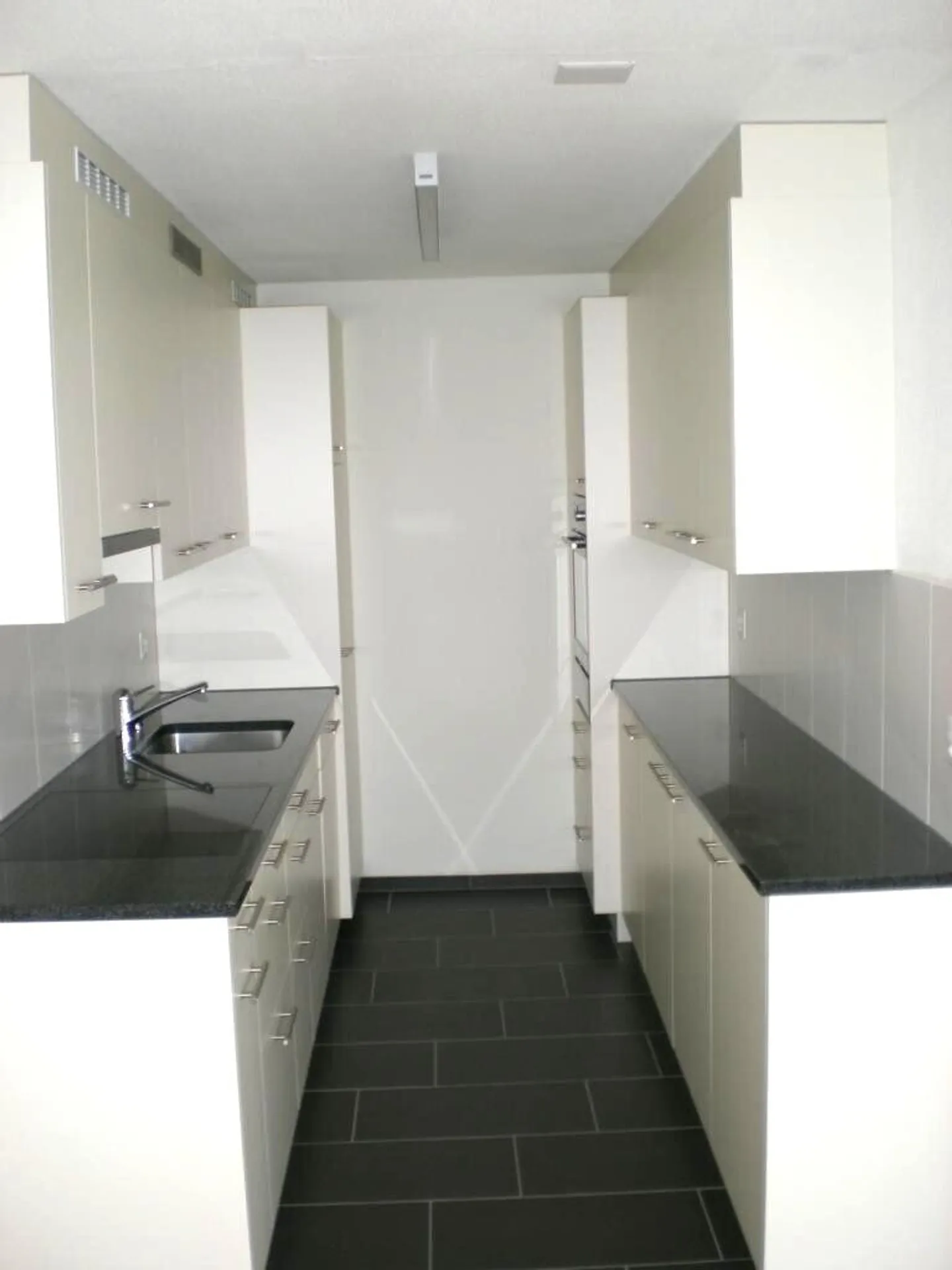 Moderne 4½-Zimmerwohnung - Foto 2 von 9