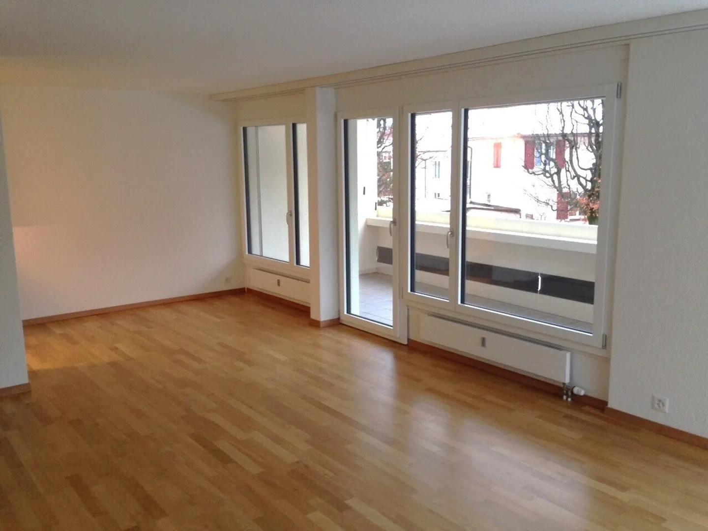 Moderne 4½-Zimmerwohnung - Foto 5 von 9