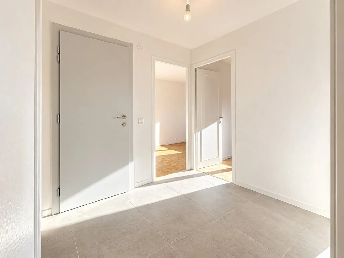 Appartement rénové 4 pièces - Photo 6 sur 12