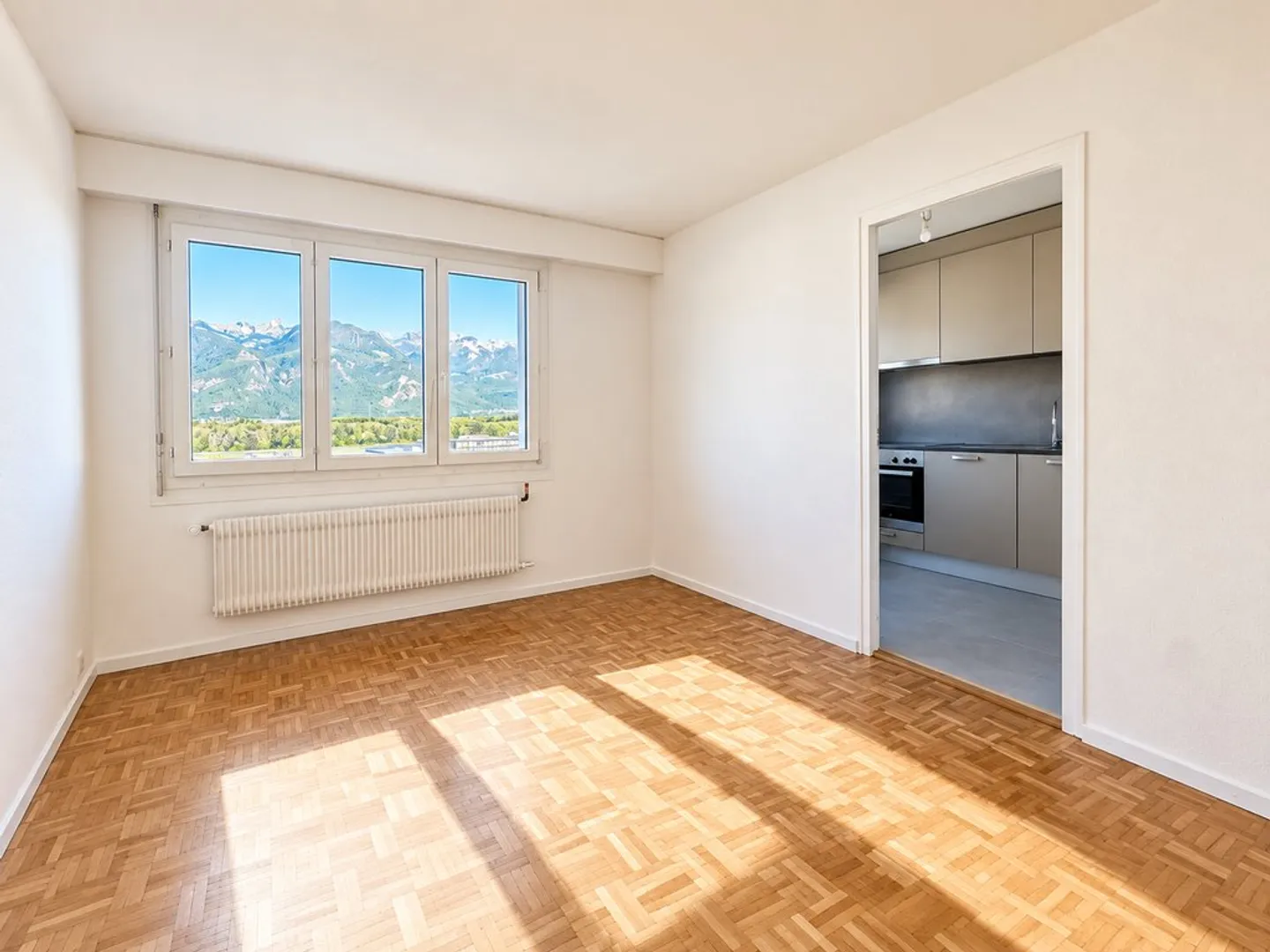 Appartement rénové 4 pièces - Photo 7 sur 12