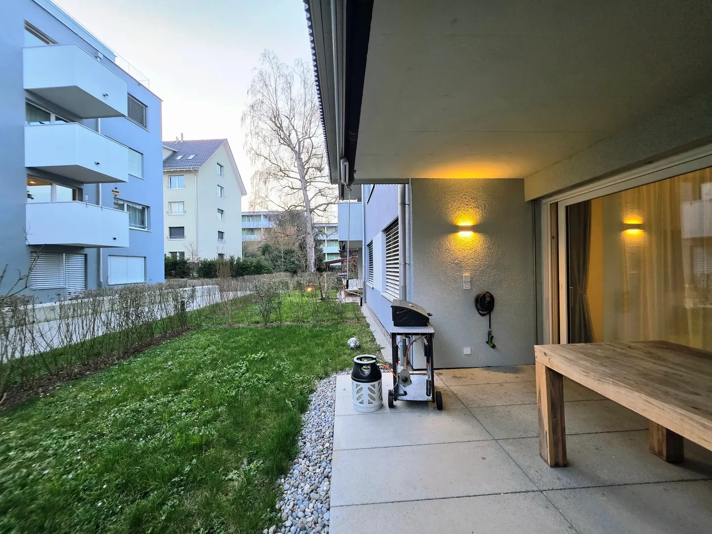 Appartamento elegante con giardino - Foto 3 di 13